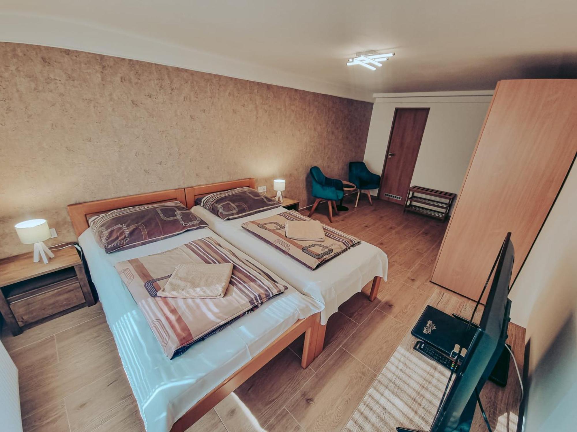Ubytování u Parku Lednice Esterno foto